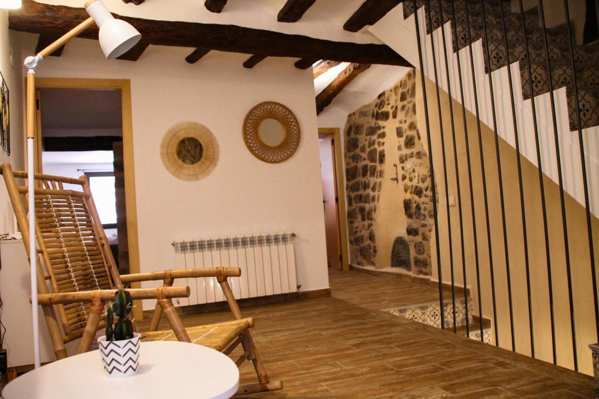 Вилла La Casa Del Castell Орта-де-Сан-Жоан Экстерьер фото